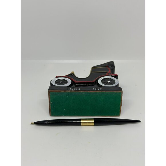 VTG Ford 1901 Model T Pen Holder | Black & Red Ceramic Car w/ Gold Accents 8.75" - Picture 4 of 8